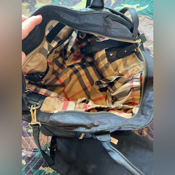 100% Authentic Burberry diaper bag - Picture 2 of 6